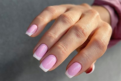 Manicure hybrydowy oraz laminacja brwi i rzęs - This is Love Beauty Salon Warszawa