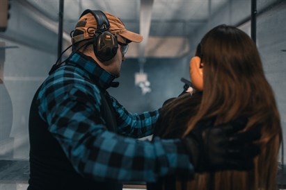 Pakiet Poznaj strzelanie – 100 strzałów, 3 rodzaje broni – PM Shooter Warszawa
