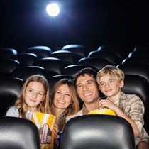 Seans w Multikinie dla rodziny 2+2 – voucher dla czterech osób!