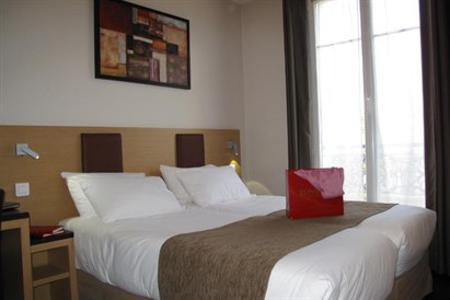 Romantyczny weekend w Paryżu dla dwojga – Source Hotel Paris