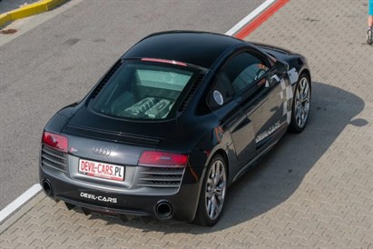 Test super samochodów: Lamborghini Gallardo vs Audi R8 na torze