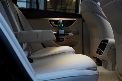 Prywatny szofer na wieczór – Mercedes E Class dla dwojga