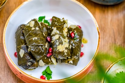 Rodzinna kolacja w klimacie Bliskiego Wschodu w Warszawie