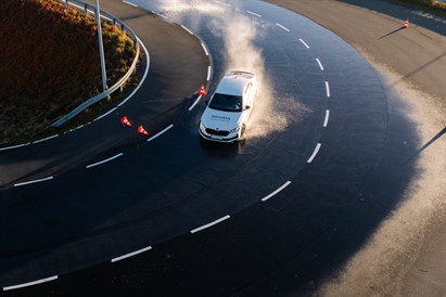 Szkolenie bezpiecznej jazdy "KIEROWCA Z WYOBRAŹNIĄ"