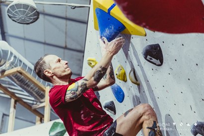 Pierwsze kroki w boulderingu z instruktorem w Warszawie – 75 minut