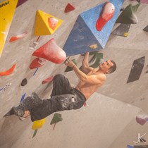 Bouldering z instruktorem (60 min) + ściana bez limitu – VOLT Warszawa