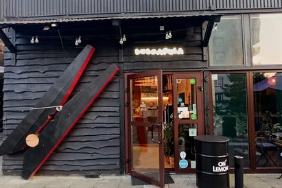 Sushi z przyjaciółmi w Suszarni we Wrocławiu (Hubska)