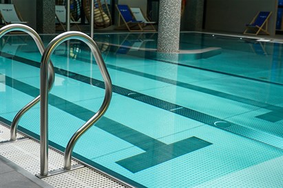 Weekendowy relaks dla rodziny w Termach Gorce – basen termalny i spa