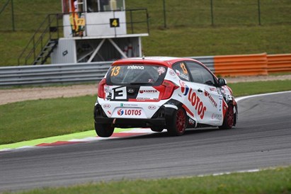 Jazda Kia Picanto po torze w Poznaniu – próba sił w motosporcie!