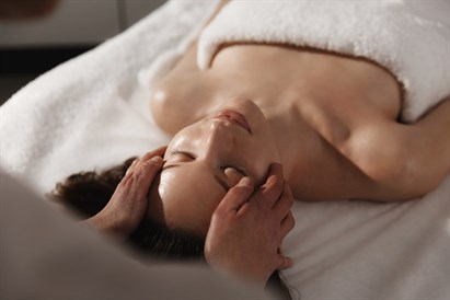 Masaż twarzy, głowy i dekoltu w Gdańsku 