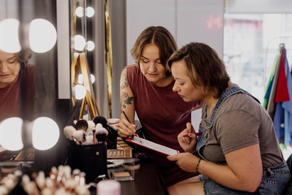 Indywidualna lekcja makijażu z wizażystką w Lip Lab Warszawa