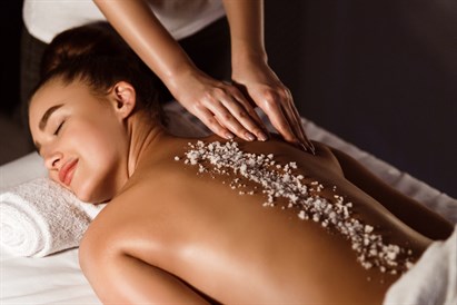 Masaż z peelingiem cukrowym – Masaje SPA Wrocław