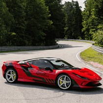 Jazda Ferrari F8 Tributo po wybranym torze 720 KM – najmocniejsze V8!