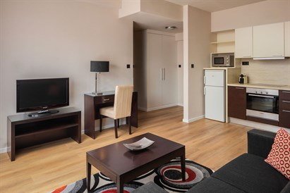 Romantyczny weekend w Budapeszcie dla dwojga w Escala Hotel & Suites