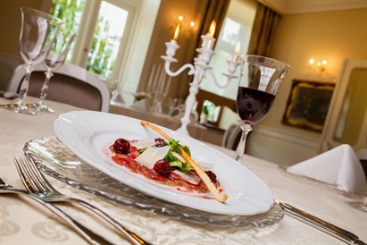 Kolacja w Restauracji Belle Epoque na przedmieściach Tarnowa