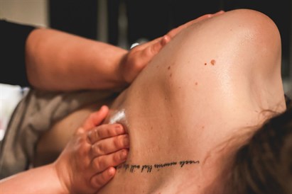 Masaż dla kobiet – chwila głębokiego odprężenia w Gdańsku