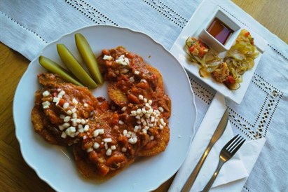 Romantyczny nocleg z kolacją w Kazimierzu – Willa Pod Basztą