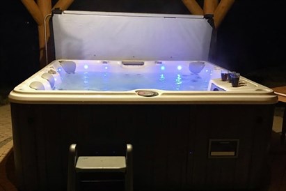 Pobyt dla dwojga w Bieszczadach z jacuzzi, sauną i ogniskiem w lesie