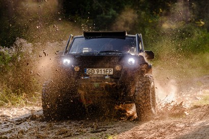Szkolenie off-road w Trójmieście – 50 min za kółkiem Nissana Patrola!