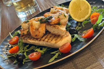 Romantyczna kolacja w Loft Bistro – wyjątkowe miejsce i smaki!