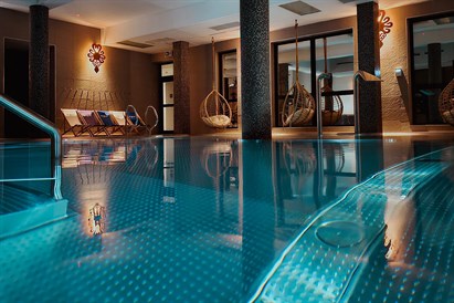 Relaks w Termach Gorce – basen, jacuzzi, sauny i grota solna!