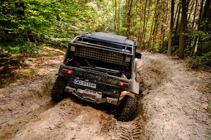 Szkolenie off-road w Trójmieście – 50 min za kółkiem Nissana Patrola!