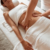 Zdrowotny masaż brzucha w Amari Spa – 60 minut relaksu