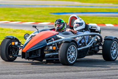 KTM X- Bow vs Ariel Atom
