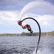 Flyboard® z nagraniem – adrenalina nad Zalewem Zegrzyńskim