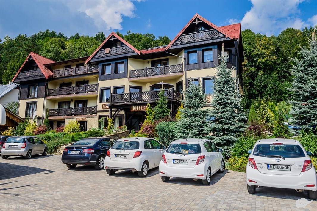 Prezent dla Rodziców – Przerwa od codziennośći w Hotelu Smile w Pieninach