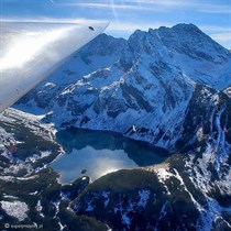 Lot szybowcem w starcie za samolotem - Tatry
