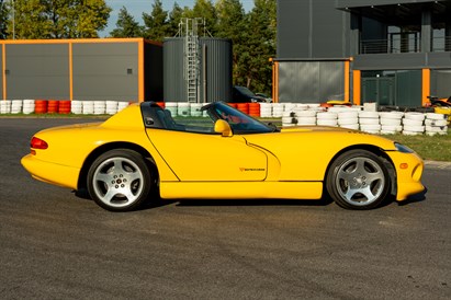 Jazda Dodge Viper z filmowaniem