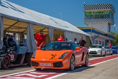 Test super samochodów: Lamborghini Gallardo vs Audi R8 na torze