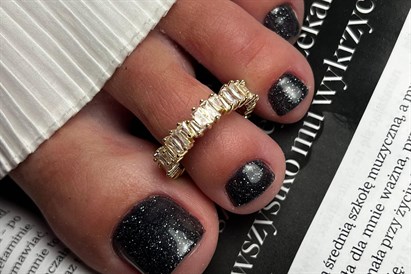 Pedicure hybrydowy oraz laminacja brwi i rzęs - Ninails & Beauty Warszawa