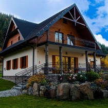 Romantyczny weekend dla dwojga w sercu lasu - Chata „na Końcu” Świata w Słopnicach