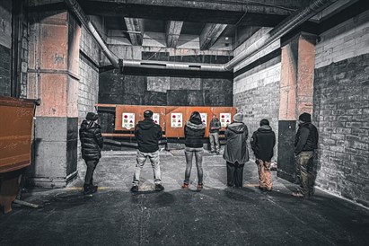 Art of Gun Warszawa: kurs strzelecki dla początkujących – 100 kul!