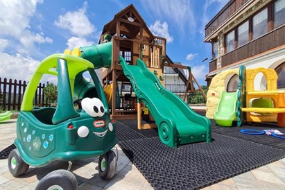 Weekend w górach dla dwojga w Willi Roztoka + Termy Podhala