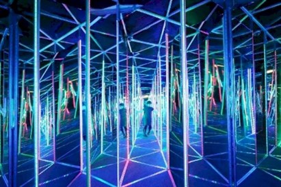 Rodzinna rozrywka w House of Attraction w Krakowie