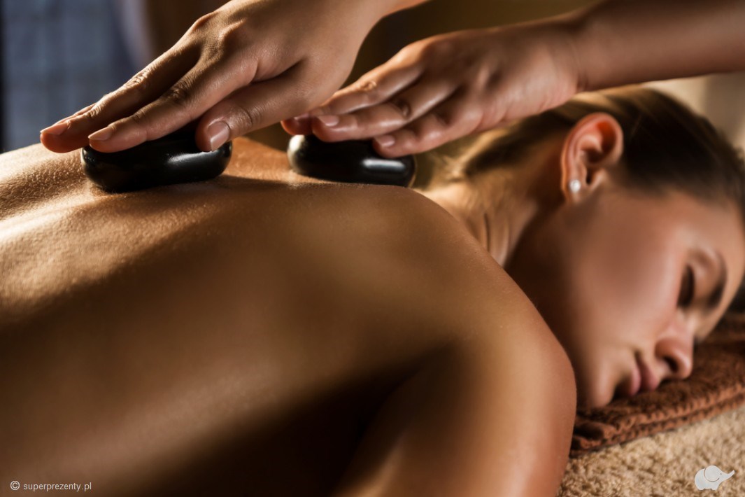 Masaż balijski gorącymi kamieniami w Tao Tao Balijskie Spa