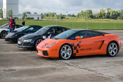 Test super samochodów: Lamborghini Gallardo vs Audi R8 na torze