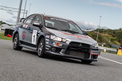 Jazda Mitsubishi Lancer EVO X po torze