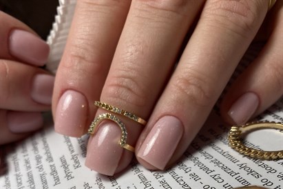 Manicure hybrydowy i rytuał pielęgnacyjny twarzy - Ninails & Beauty Warszawa