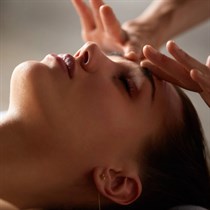 Masaż korugi – naturalny lifting twarzy w Radomiu | Salon Sandra