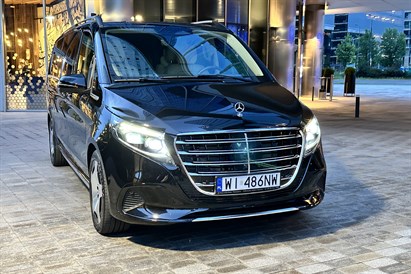Luksusowy przejazd z szoferem w Mercedesie V Class dla grupy