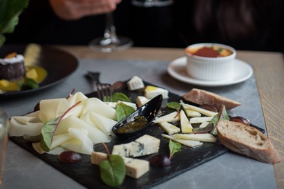 Rodzinna kolacja we włoskiej Trattoria Mamma Mia w Krakowie