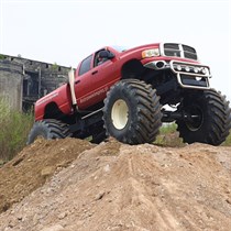 Tratowanie wraków Monster Truck na Śląsku