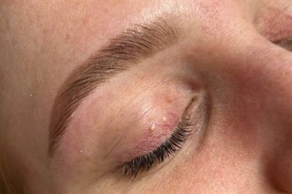 Rytuał perfekcyjnych brwi w Ninails & Beauty Warszawa