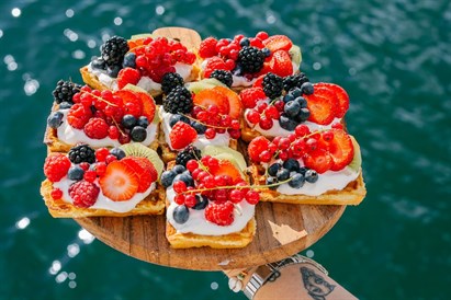 Poranny rejs katamaranem ze śniadaniem – Gdańsk, Sopot