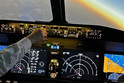 Mix symulatorów lotu – Boeing 737, Airbus 320, Cessna 152 