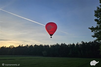 [TYLKO Z DOSTAWĄ} Niesamowity LOT BALONEM!